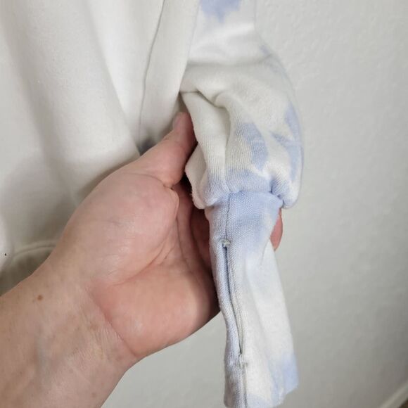 The Laundry Room White & Blue Tie Dye Oversized Crewneck Sweatshirt Pullover - Picture 5 of 9